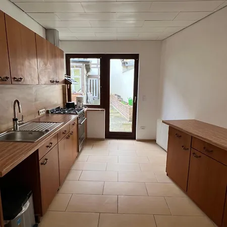 2-zimmer Mit Terrasse Im Herzen Von Lägenhet